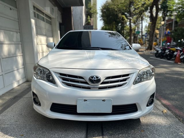 TOYOTA豐田 ALTIS  第2張相片