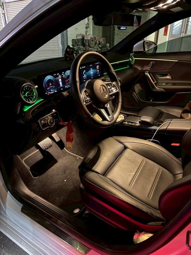 M-BENZ賓士 CLA200  第4張相片