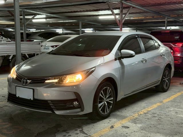 TOYOTA豐田 ALTIS  第1張相片