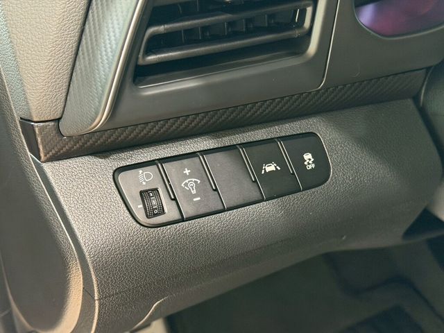 HYUNDAI現代 ELANTRA  第12張相片