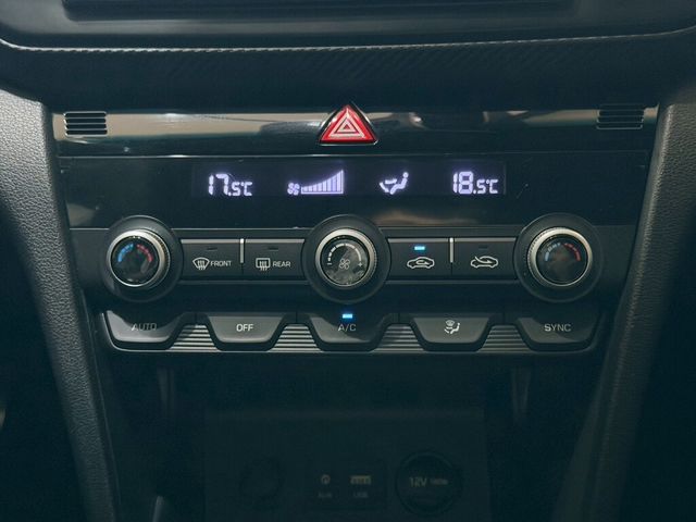 HYUNDAI現代 ELANTRA  第17張相片