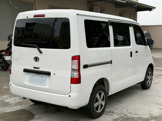 TOYOTA豐田 TOWN ACE  第4張相片