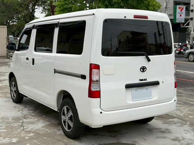 TOYOTA豐田 TOWN ACE  第6張相片