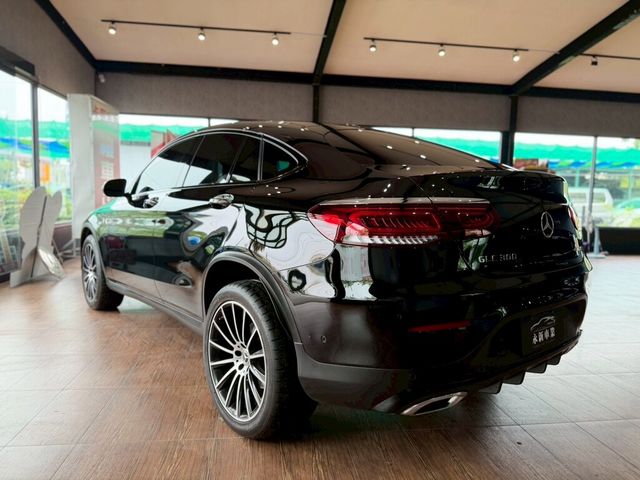 M-BENZ賓士 GLC300 AMG COUPE  第2張相片