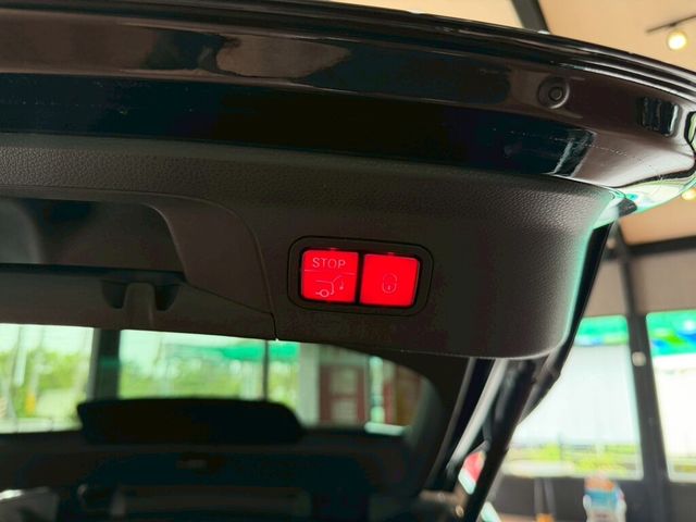 M-BENZ賓士 GLC300 AMG COUPE  第3張相片