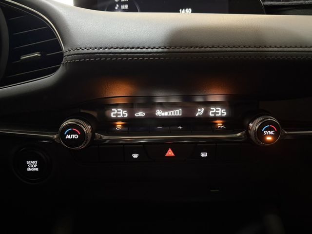 MAZDA馬自達 MAZDA 3  第17張相片