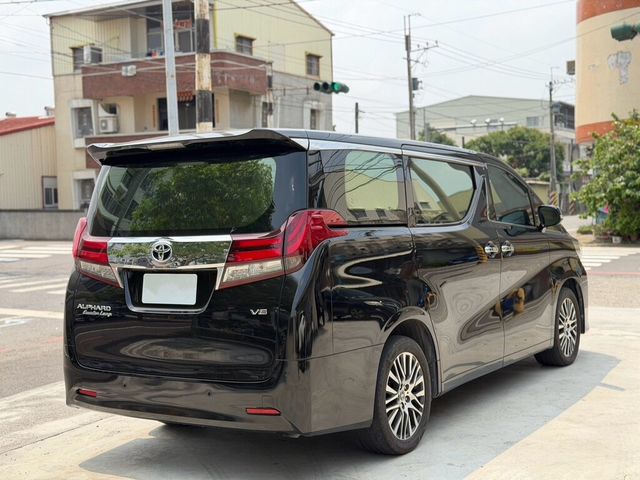 TOYOTA豐田 ALPHARD  第2張相片
