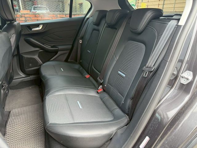 FORD福特 FOCUS ACTIVE  第19張相片