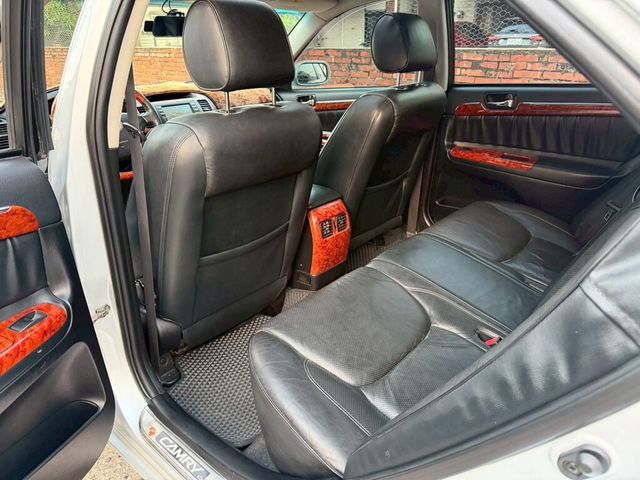 TOYOTA豐田 CAMRY  第17張相片