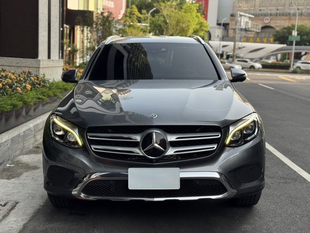 M-BENZ賓士 GLC250  第2張相片