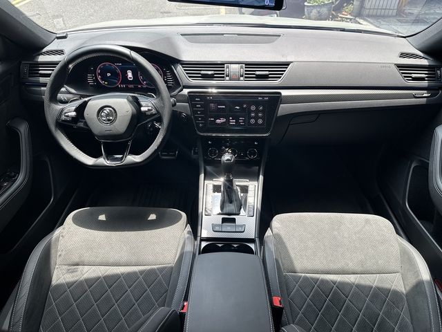 SKODA司科達 SUPERB COMBI  第7張相片
