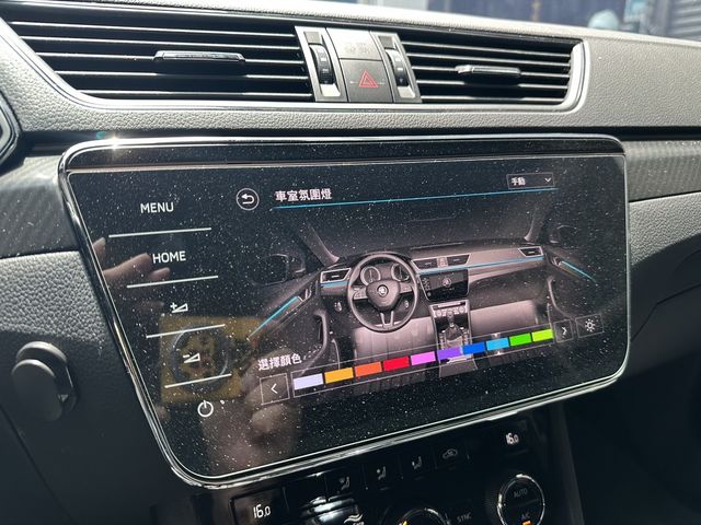 SKODA司科達 SUPERB COMBI  第12張相片