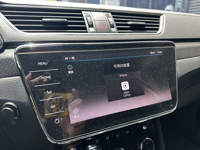 SKODA司科達 SUPERB COMBI  第13張相片