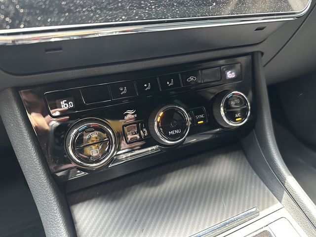 SKODA司科達 SUPERB COMBI  第14張相片