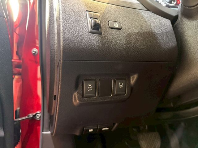 NISSAN日產 TIIDA  第10張相片