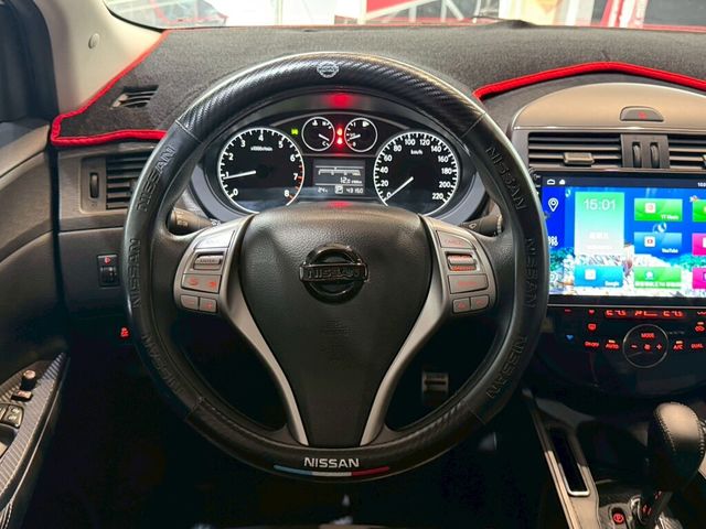 NISSAN日產 TIIDA  第7張相片
