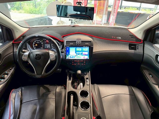 NISSAN日產 TIIDA  第8張相片