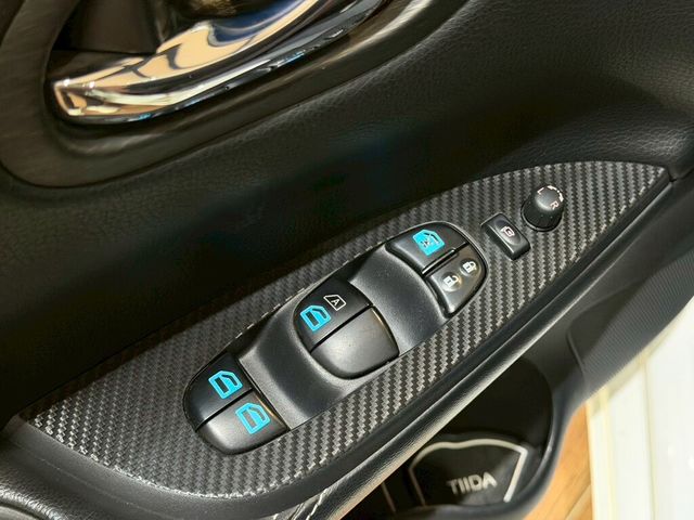 NISSAN日產 TIIDA  第9張相片