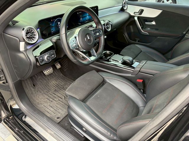 M-BENZ賓士 A180  第6張相片