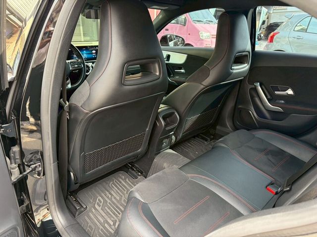 M-BENZ賓士 A180  第19張相片