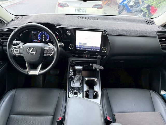 LEXUS凌志 NX200  第7張相片