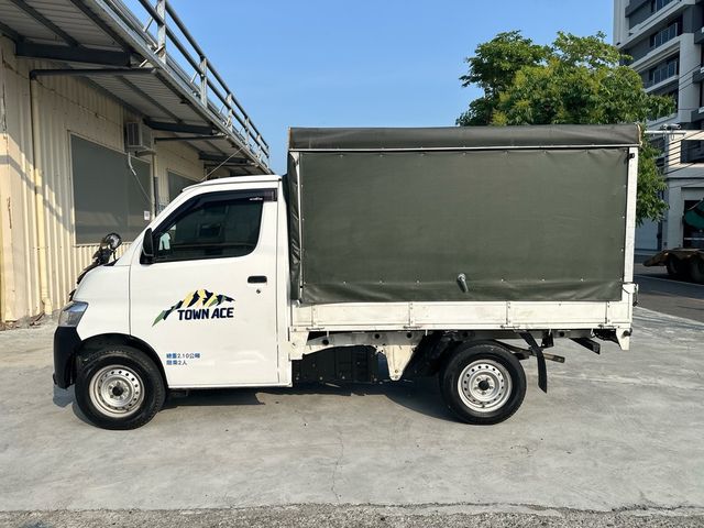 TOYOTA豐田 TOWN ACE  第3張相片