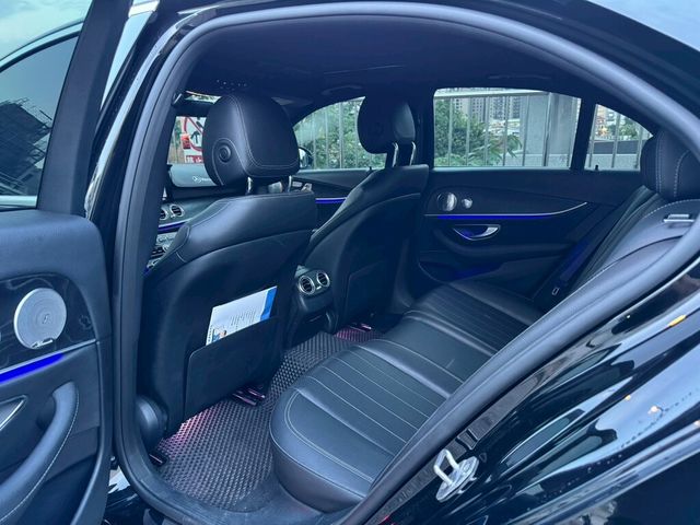 M-BENZ賓士 E300  第18張相片
