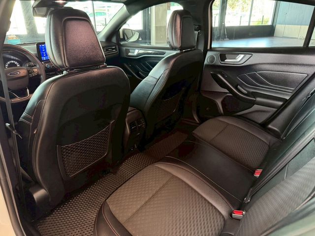 FORD福特 FOCUS  第18張相片