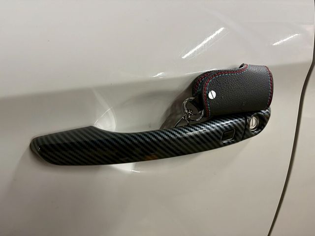 HYUNDAI現代 ELANTRA  第6張相片