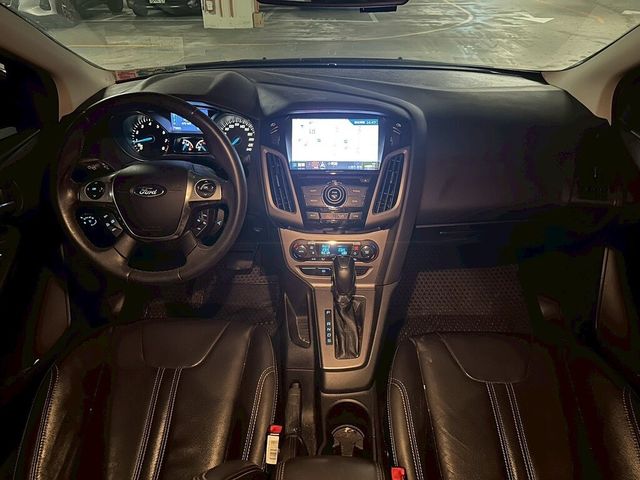 FORD福特 FOCUS  第10張相片
