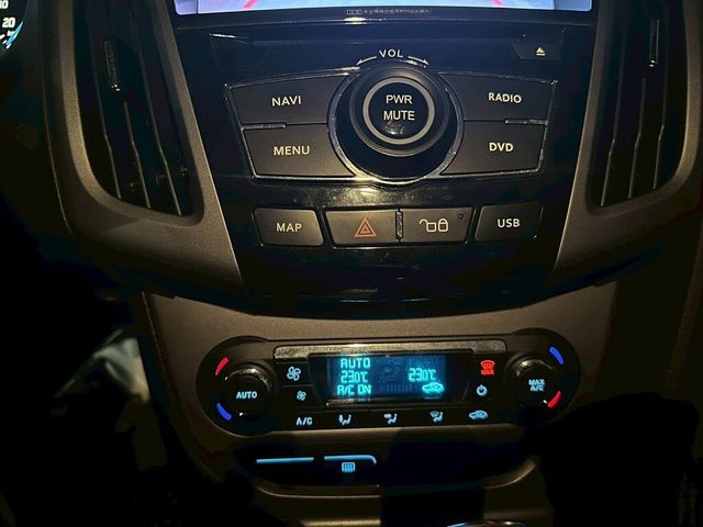 FORD福特 FOCUS  第16張相片