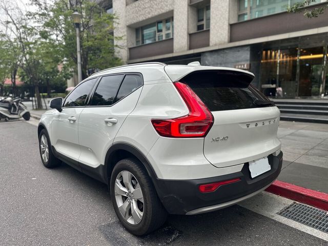 VOLVO富豪 XC40  第2張相片