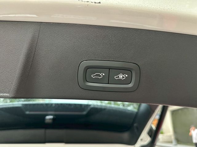 VOLVO富豪 XC40  第3張相片