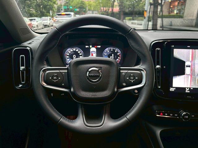 VOLVO富豪 XC40  第7張相片
