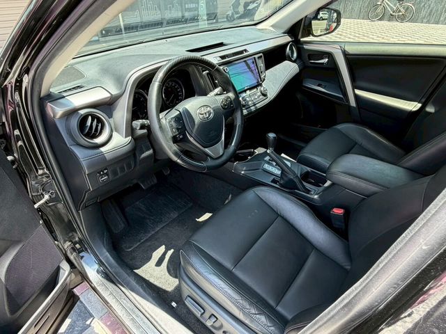 TOYOTA豐田 RAV4  第6張相片
