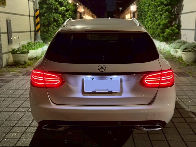 M-BENZ賓士 C180 ESTATE  第3張相片