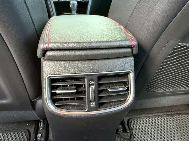 HYUNDAI現代 ELANTRA  第19張相片