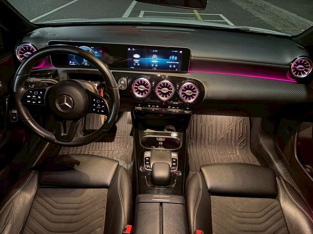 M-BENZ賓士 A180  第7張相片