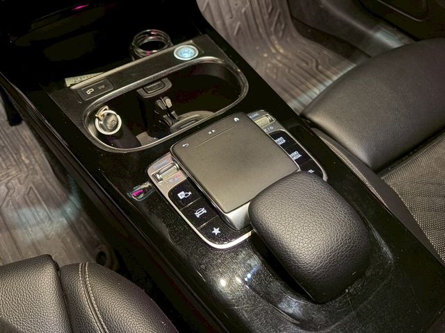 M-BENZ賓士 A180  第15張相片