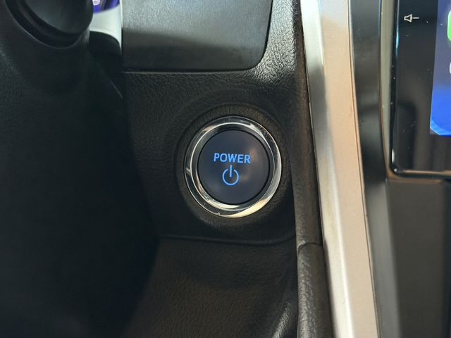 TOYOTA豐田 CAMRY HYBRID  第13張相片