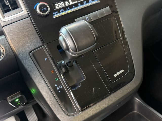 TOYOTA豐田 GRANVIA  第10張相片