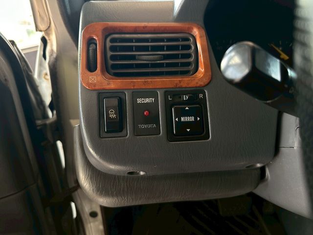 TOYOTA豐田 ZACE SURF  第11張相片