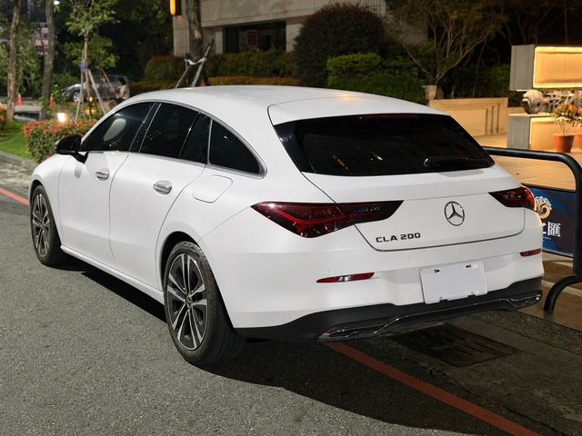 M-BENZ賓士 CLA200 SHOOTING BRAKE  第2張相片