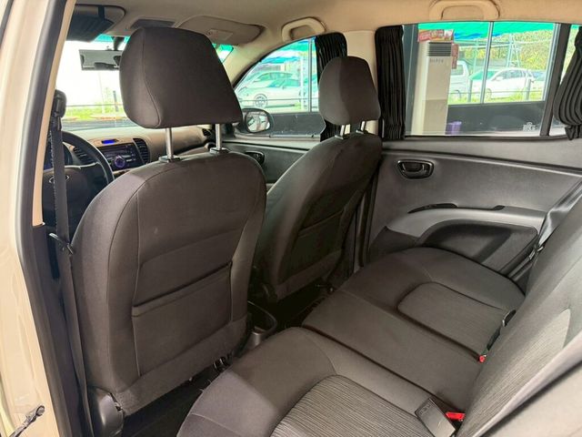 HYUNDAI現代 I10  第15張相片