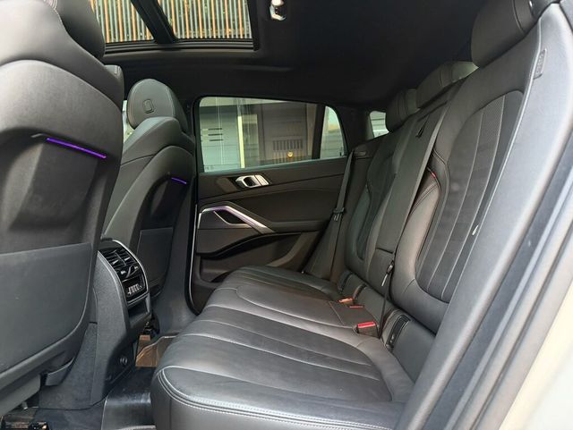 BMW寶馬 X6 XDRIVE40I  第14張相片
