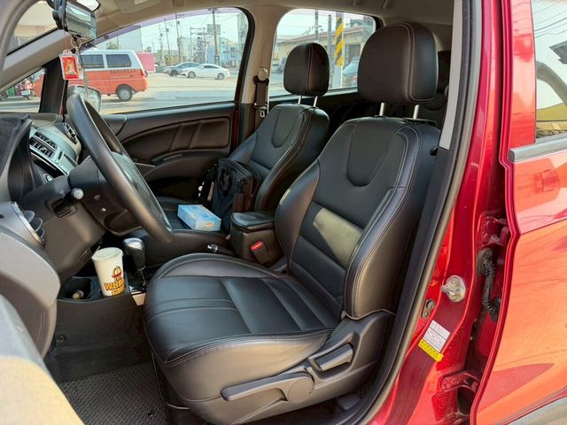 MITSUBISHI三菱 COLT PLUS  第7張相片