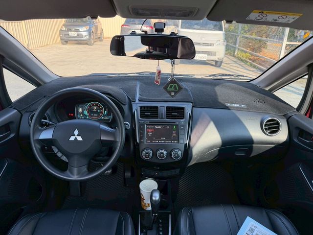 MITSUBISHI三菱 COLT PLUS  第10張相片