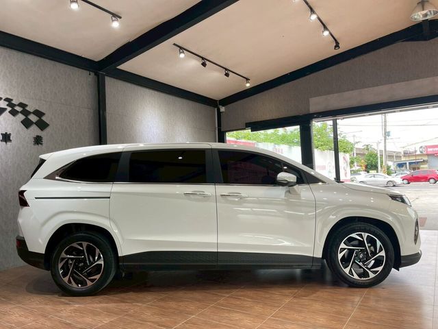 HYUNDAI現代 CUSTIN  第4張相片