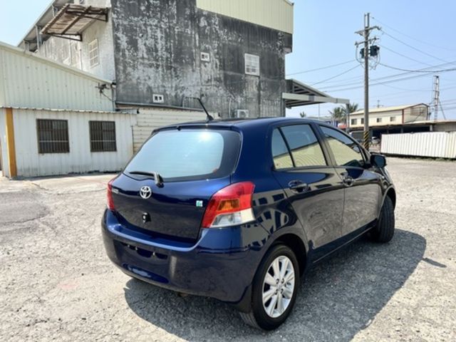TOYOTA豐田 YARIS  第2張相片