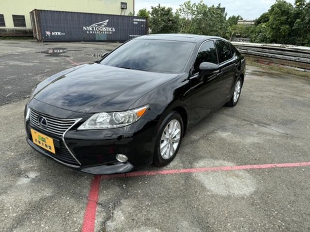 LEXUS凌志 ES300H  第1張相片